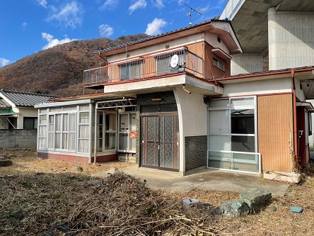 上田市上塩尻 建物