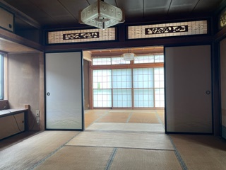 (居間) (居間)